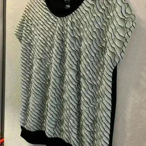 Notations white/black sequence blouse - Picture 4 of 5